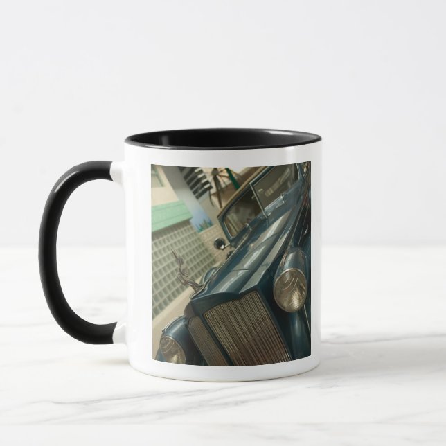 USA, Nevada_Reno: Nationales Automobil-Museum Tasse (Links)
