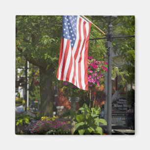 USA, New York, Lewiston. Amerikanische Flagge ange Magnet
