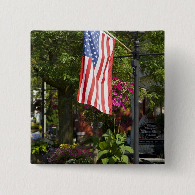 USA, New York, Lewiston. Amerikanische Flagge Button (Vorderseite)
