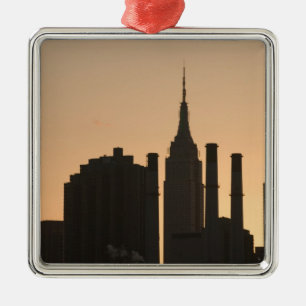 USA, New York, New York City, Manhattan:23 Silbernes Ornament