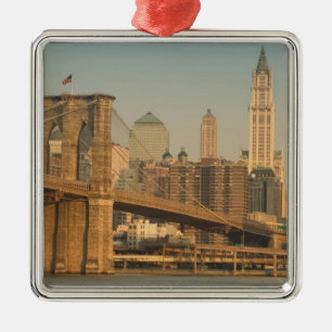 USA, New York, New York City, Manhattan:9 Silbernes Ornament
