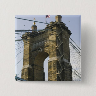 USA, Ohio, Cincinnati: Roebling-Hängebrücke Button