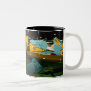 USA, Ohio, Dayton: US Air Force Museum und 2 Zweifarbige Tasse