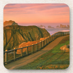 USA, Oregon, Bandon. Felsen auf dem Weg Untersetzer