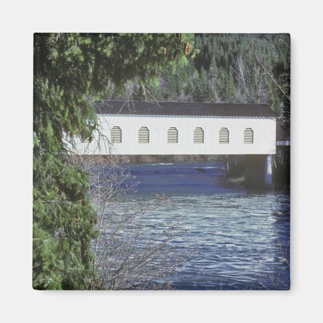 USA, Oregon Eine Abholung über dem Magnet (Vorne)