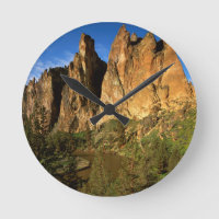 USA, Oregon, Granite Cliffs At Smith Rock Staat