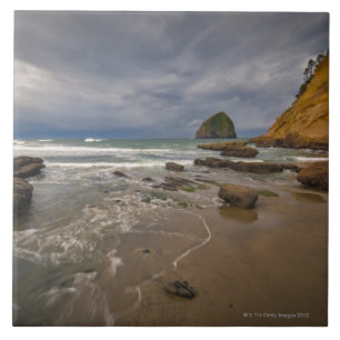 USA, Oregon, Tillmook Landkreis, Strand mit Fliese