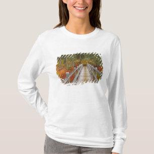 USA, Oregon, Willamette National Forest. T-Shirt
