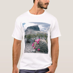 USA, Texas, Big Bend National Park. Blühend T-Shirt