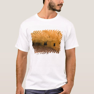 USA, Utah, Cedar Mesa, Mule Canyon.Sandstone T-Shirt
