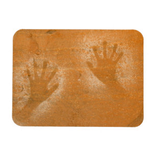 USA, Utah, Handabdrücke als Pictogramm auf Sandste Magnet
