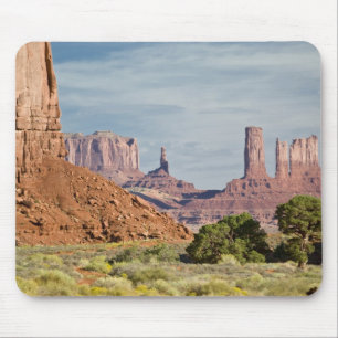 USA, Utah, Monument Valley Navajo Tribal Park. Mousepad