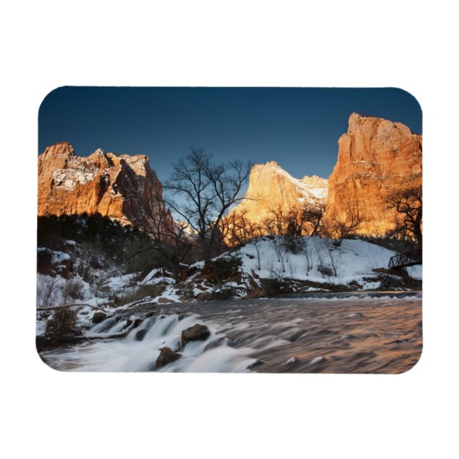 USA, Utah, Zion National Park. Bergsonnenaufgang Magnet (Horizontal)