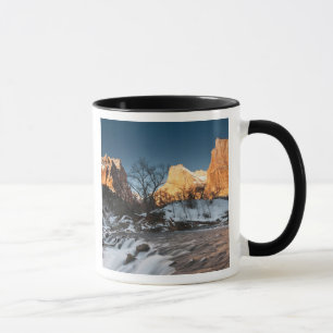 USA, Utah, Zion-Nationalpark. Bergsonneaufgang Tasse