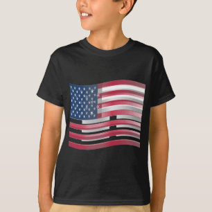 USA vereint Streifen und Sterne in kühnem Design T-Shirt