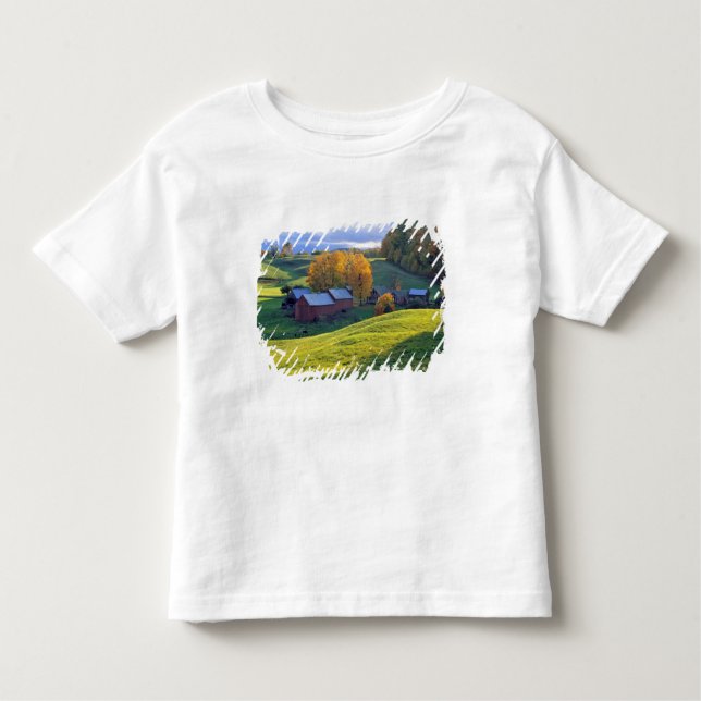 USA, Vermont, Jenne Bauernhof. Rollende grüne Kleinkind T-shirt (Vorderseite)
