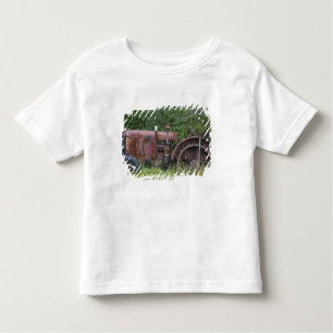 USA, Vermont, MANCHESTER: Antiker Ackerschlepper Kleinkind T-shirt