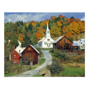 USA, Vermont, Waits River. Herbstlaub fügt hinzu Fotodruck