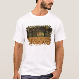 USA, Virginia, Covington, Humpback Covered T-Shirt
