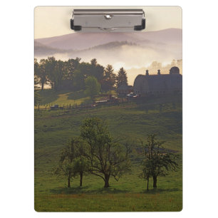 USA, Virginia, Giles County, Farm Klemmbrett