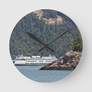 USA, WA. Washington State Ferries Runde Wanduhr