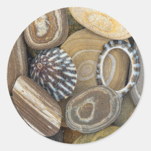 USA, Washington, Seabeck. Naher Strand Runder Aufkleber