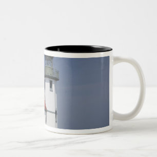 USA, Washington, Seattle, Alki Point Lighthouse, 2 Zweifarbige Tasse