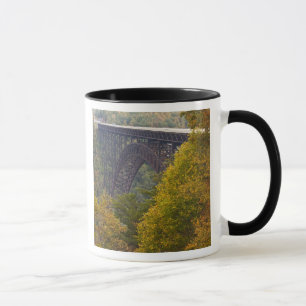 USA, West Virginia, Fayetteville. Neufluss Tasse