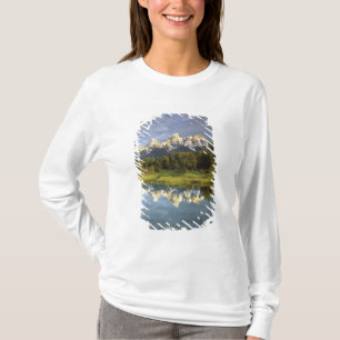 USA, Wyoming, Grand Teton National Park. Grand 2 T-Shirt