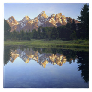 USA, Wyoming, Grand Teton National Park. Grand Fliese