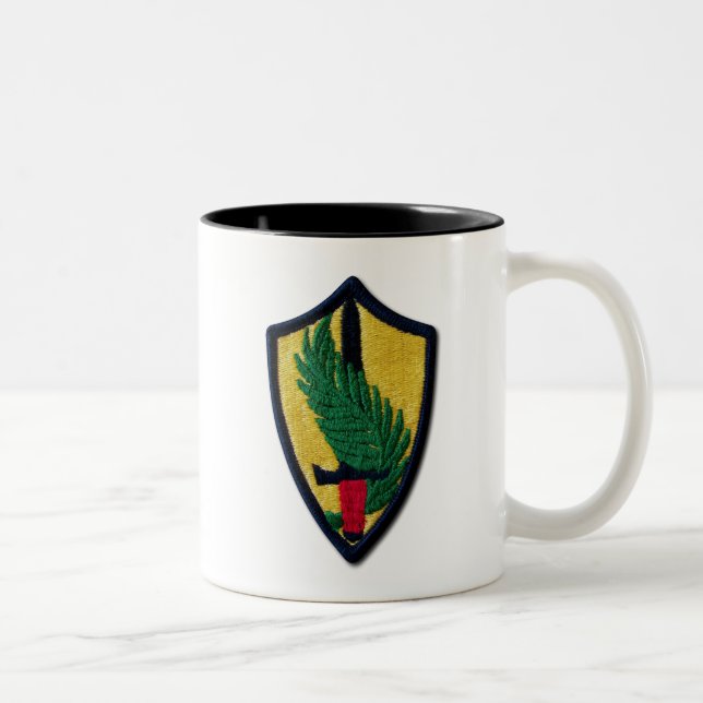 USCENTCOM CENTCOM Zentralkommando MacDill AFB Zweifarbige Tasse (Rechts)