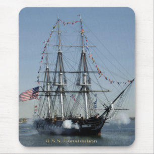 USS-Konstitutions-Zündungs-Kanonen Mousepad
