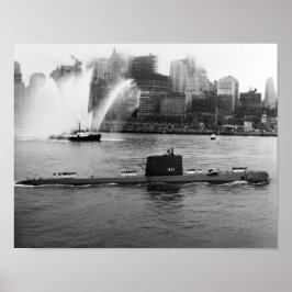 USS Nautilus verankert im Hafen von New York - 195 Poster