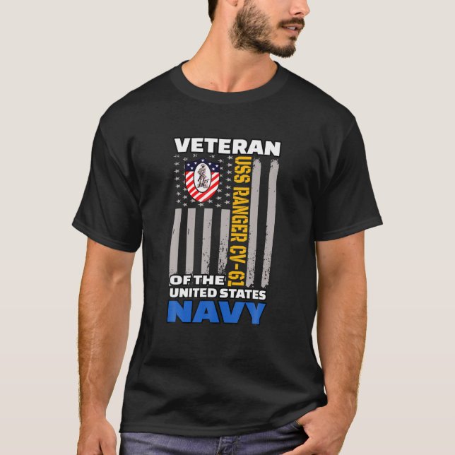 USS Ranger CV-61 Aircraft Carrier Veterans Day Fat T-Shirt (Vorderseite)