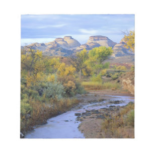 UTAH. USA. Angenehmer Creek im Herbst bei Sonnenau Notizblock