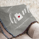 Utah Zuhause Staat Personalisiert Decke<br><div class="desc">Zeigen Sie Zuhause-Staatsstolz mit dieser niedlichen rustikalen grauen Werftdecke mit "Zuhause" in weißer Kalligrafie-Schrift, die mit einer Silhouette des Staat von Utah stehend für den Buchstaben "O" zeigt. Eine rosa Herzillustrierung in der Staat-Karte vervollständigt das Design; Sie können die Herzposition in Ihrer Zuhause-Stadt ändern, indem Sie das Design-Tool öffnen und...</div>