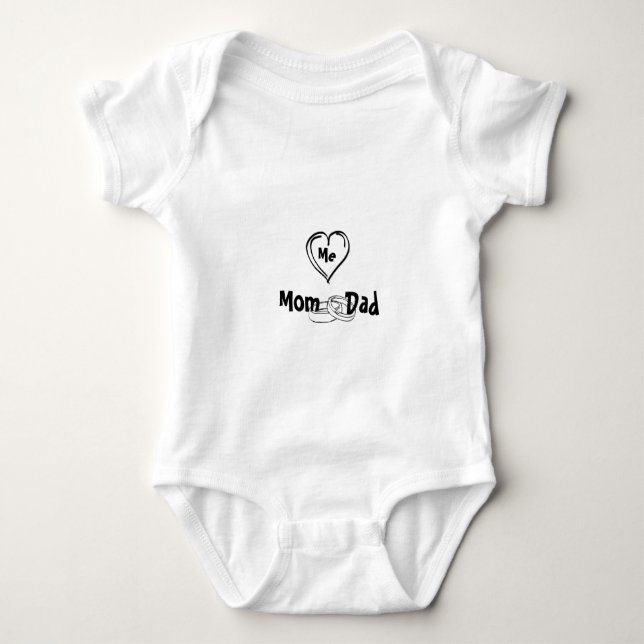 ute Mum & Dad Heart – Custom Name Baby Bodysuit Baby Strampler (Vorderseite)