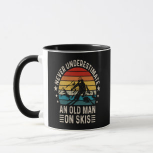 Uunterschätze niemals einen alten Mann auf Skiern Tasse