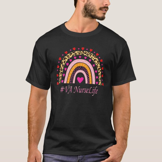 VA Nurse Leopard Rainbow NURSE's WEEK T-Shirt (Vorderseite)