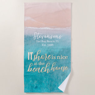 Vacation Beach House Minimalistischer Name der Skr Strandtuch