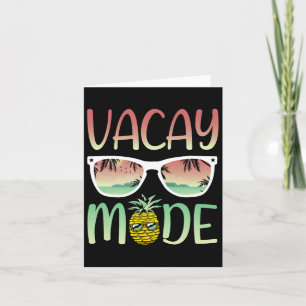 Vacay Mode Funny Ananas mit Stümpfen im Vacay-Modu Karte