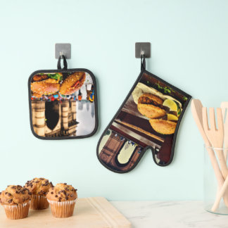 Vada Pav Bliss am Tor Indiens im Regen Ofenhandschuh & Topflappen-Set