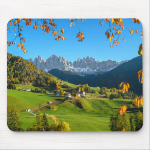 Val Di Funes-Tal mit Herbst verlässt mousepad