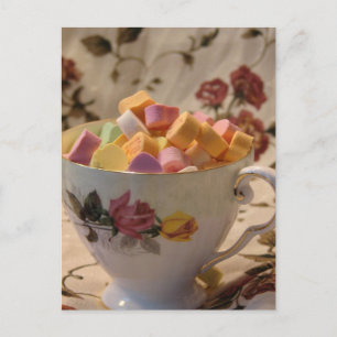 Valentine Candy and Rose Teacup Feiertagspostkarte
