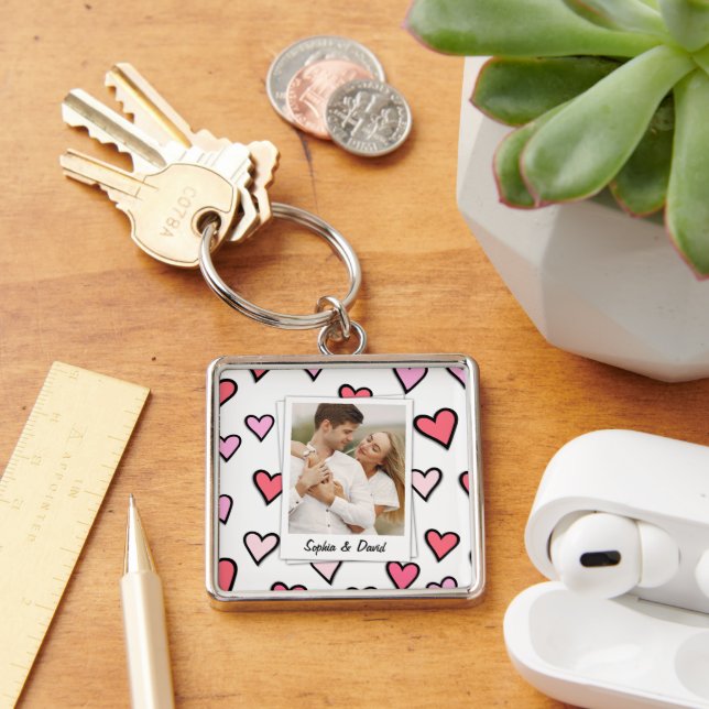 Valentine Couple Custom Foto Monogram Heft Shape Schlüsselanhänger (Schreibtisch)