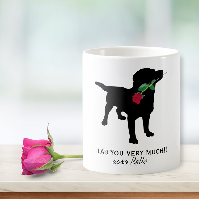Valentine Dog Holding Rote Rose Kaffeetasse (Von Creator hochgeladen)