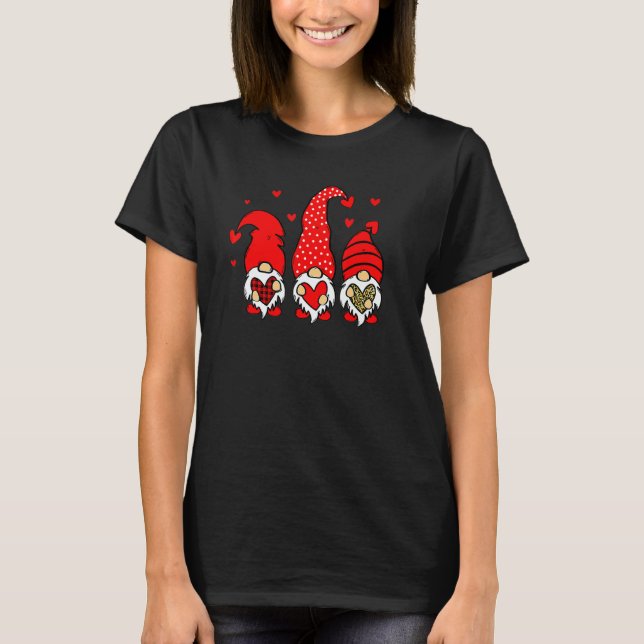 Valentine Gnomes Holding Heart Leopard Happy Valen T-Shirt (Vorderseite)