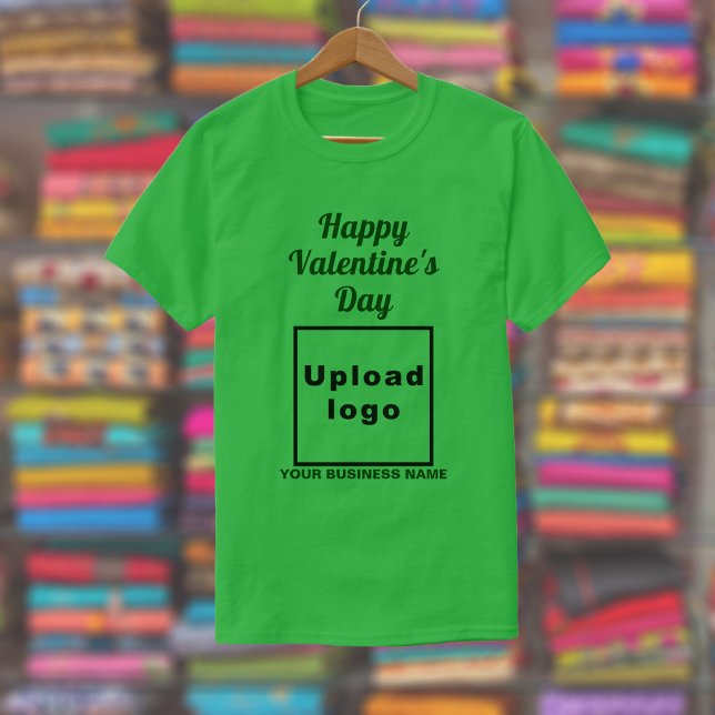 Valentine Gruß auf grünem T - Shirt (Green t-shirt with your business name and logo and with Happy Valentine's Day greeting.)
