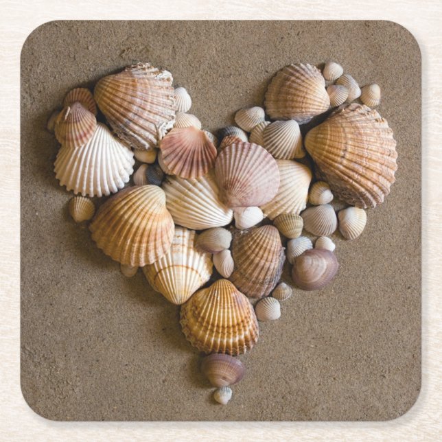 Valentine-Herz gemacht mit Muscheln Rechteckiger Pappuntersetzer (Vorderseite)