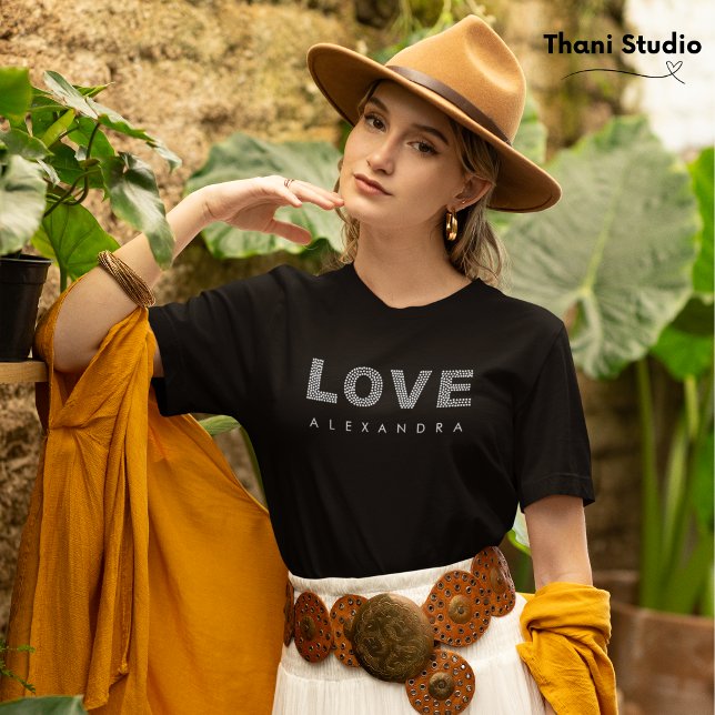 Valentine Modern Black Simple Elegante Typografie T-Shirt (Von Creator hochgeladen)